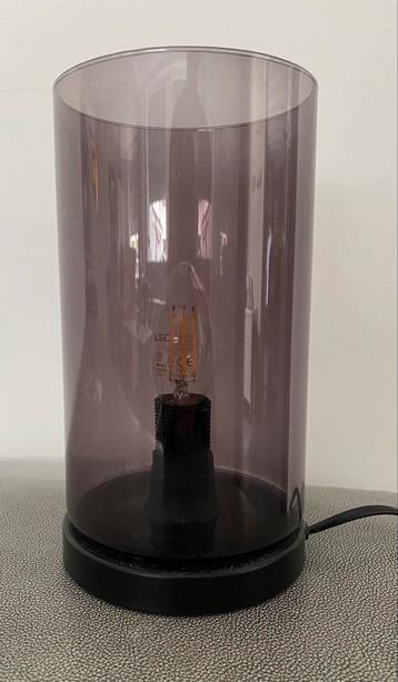 Design tafellamp glas 22 cm hoog beschikbaar voor biedingen