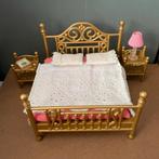 Sylvanian familie Slaapkamer Set - Gouden Bed & Nachtkastjes, Ophalen of Verzenden, Zo goed als nieuw, Poppenhuis