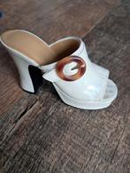 Just the Right Shoe., Ophalen of Verzenden