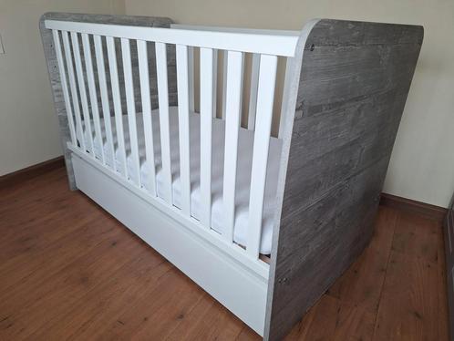 Peuterbed kinderbed, Kinderen en Baby's, Kinderkamer | Bedden, Zo goed als nieuw, 140 tot 160 cm, 70 tot 85 cm, Lattenbodem, Matras