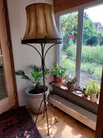 Gietijzeren staande lamp van De Groot, Huis en Inrichting, Lampen | Vloerlampen, Ophalen, Gebruikt, 150 tot 200 cm