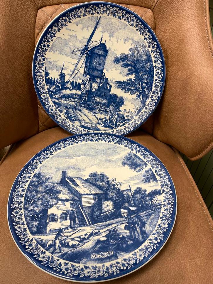 Twee Delfts Blauwe Borden - Molen en Boerderij, Antiek en Kunst, Antiek | Wandborden en Tegels, Ophalen of Verzenden