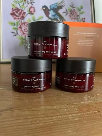 Nieuw rituals Ayurveda Bodyscrub sweet almond 3 stuks beschikbaar voor biedingen