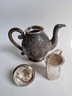 Djokja zilveren theepot met thee zeef en melkkannetje zilver, Antiek en Kunst, Antiek | Goud en Zilver, Ophalen, Zilver