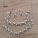 Elegante zilverkleurige sieradenset, bijv. voor gala - €5, Sieraden, Tassen en Uiterlijk, Kettingen, Ophalen, Zo goed als nieuw