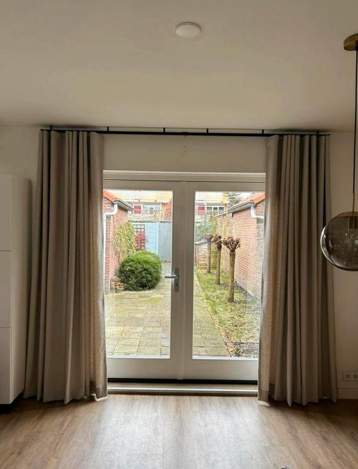 Linnen gordijnen, Huis en Inrichting, Stoffering | Gordijnen en Lamellen, Zo goed als nieuw, 200 cm of meer, Beige, Ophalen