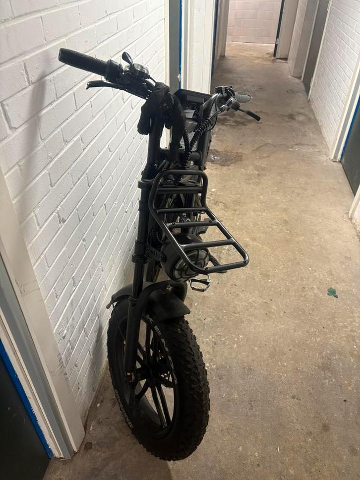 Fatbike paar maanden oud lekke achterband, Fietsen en Brommers, Minibikes, Midibikes en Pitbikes, Gebruikt, Overige typen, Ophalen