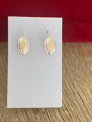 14 karaat(585) gouden oorbellen(wit en geel goud) beschikbaar voor biedingen