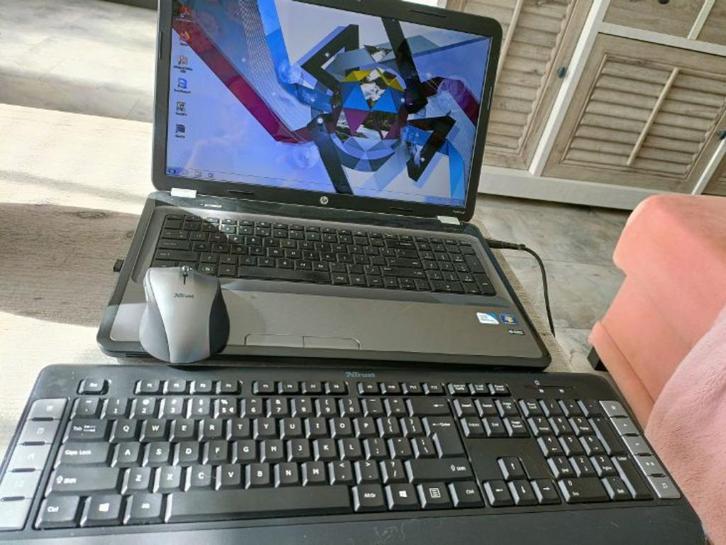 hp pavilion g7 laptop, Computers en Software, Windows Laptops, Zo goed als nieuw, 17 inch of meer, 3 tot 4 Ghz, Qwerty, Ophalen of Verzenden