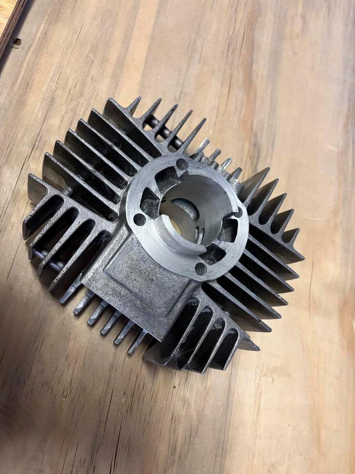 de Jager Kreidler SB 86  cc cilinder gietstuk, Fietsen en Brommers, Brommeronderdelen | Algemeen, Nieuw, Cilinder, Ophalen of Verzenden