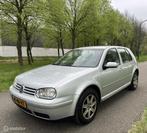 Volkswagen Golf 1.6-16V FSI Ocean*NEW APK 05/26*CRUISE CONTR, Auto's, Voorwielaandrijving, Stof, Zwart, 4 cilinders
