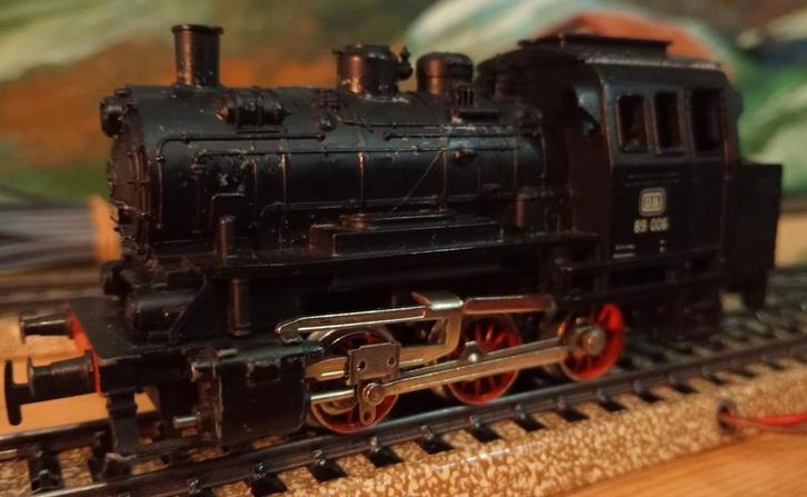 Märklin 3000 drie assige stoomlocomotief Br 89 met licht., Hobby en Vrije tijd, Modeltreinen | H0, Gebruikt, Locomotief, Wisselstroom