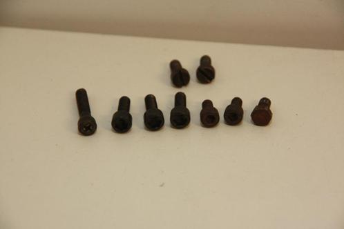 Emco Unimat 3 motor bouten ( 9 stuks) diverse lengtes., Hobby en Vrije tijd, Overige Hobby en Vrije tijd, Ophalen of Verzenden