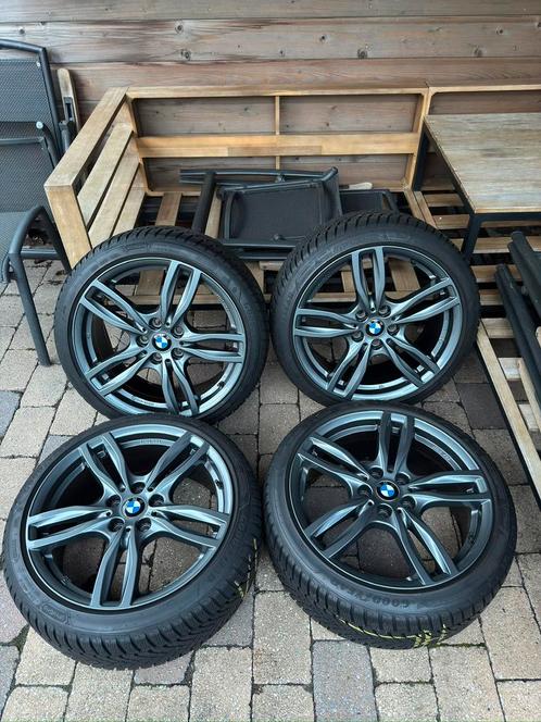 Bmw velgen met winterbanden zo goed als nieuw, Auto-onderdelen, Banden en Velgen, Banden en Velgen, Winterbanden, 18 inch, Ophalen of Verzenden