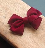 Haarstrik op alligatorclip bordeaux rood, Kinderen en Baby's, Kindermode-accessoires, Ophalen of Verzenden, Nieuw, Handgemaakt