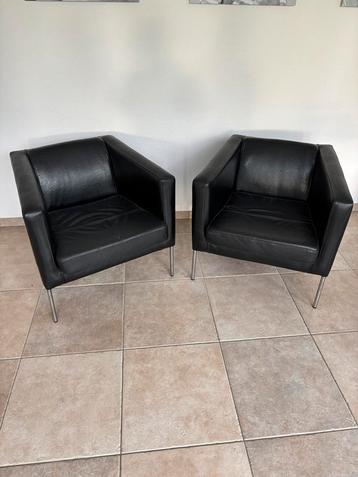 2 ikea klappsta zwart kunstlederen fauteuils beschikbaar voor biedingen