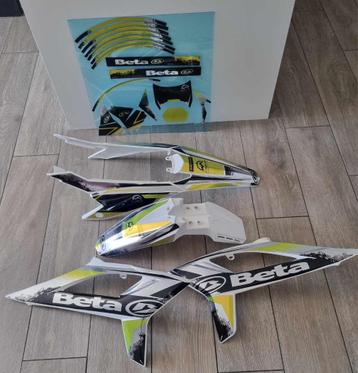 Beta rr50 kappenset custom decals beschikbaar voor biedingen