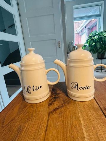 Olie & Azijn Kannetjes Set beschikbaar voor biedingen