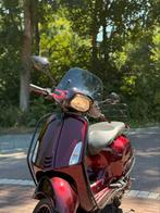 Vespa sprint candy wine red 2017 snor, Ophalen, Zo goed als nieuw