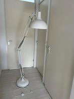 Witte Vloerlamp Hobby - Lampenlicht, Huis en Inrichting, Ophalen of Verzenden, Zo goed als nieuw, Metaal, 150 tot 200 cm