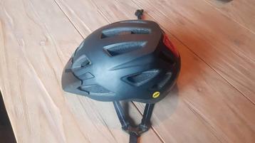 Specialized Shuffle LED fietshelm