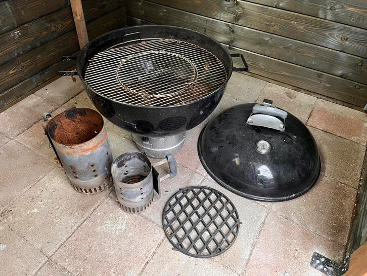 Weber kettle BBQ 57 cm, Tuin en Terras, Houtskoolbarbecues, Gebruikt, Ophalen