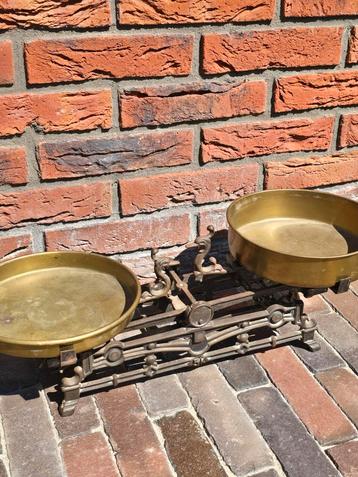 Prachtige antieke Franse 5 Kilo weegschaal van 1758 €59 beschikbaar voor biedingen