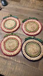 4 vintage retro onderzetters raffia, Verzamelen, Retro, Ophalen of Verzenden, Huis en Inrichting