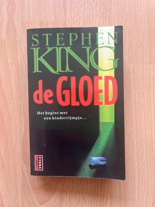 Stephen King - De gloed, Boeken, Thrillers, Zo goed als nieuw, Nederland, Ophalen of Verzenden