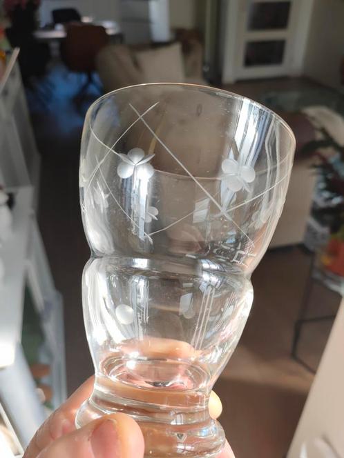 Antiek ingeslepen kristallen  vaasje, Antiek en Kunst, Antiek | Glas en Kristal, Ophalen