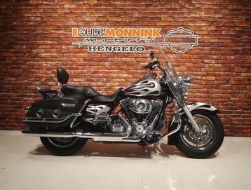 Harley-Davidson FLHRC Road King Classic 1690 (bj 2012)