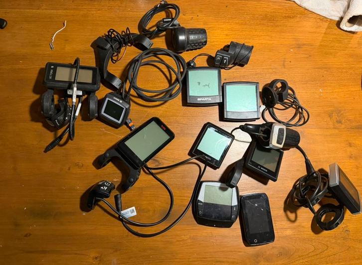 Heel veel fiets display en houders, Fietsen en Brommers, Elektrische fietsen, Zo goed als nieuw, Overige merken, Ophalen of Verzenden