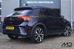 Volkswagen T-ROC 1.5 TSI 3x R-Line| Pano| Camera| Keyless| T, 12 maanden, 1258 kg, 4 cilinders, Zwart