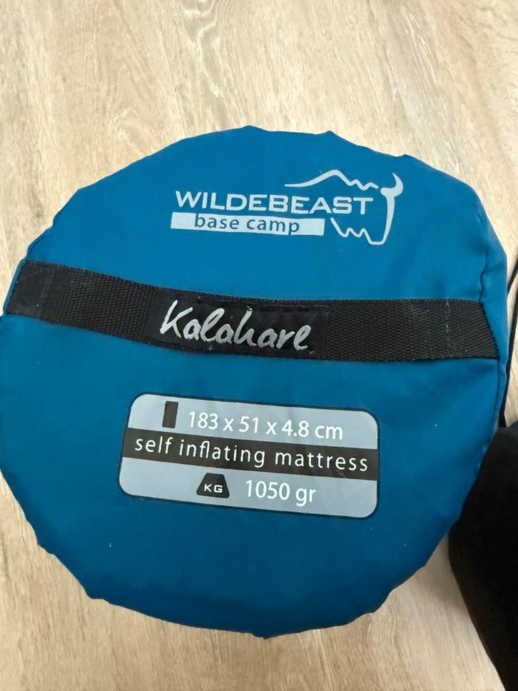 2x Opblaasbare Slaapmat Wildebeest & Vrijbuiter, Caravans en Kamperen, Slaapmatten, Gebruikt, 1-persoons, Ophalen of Verzenden