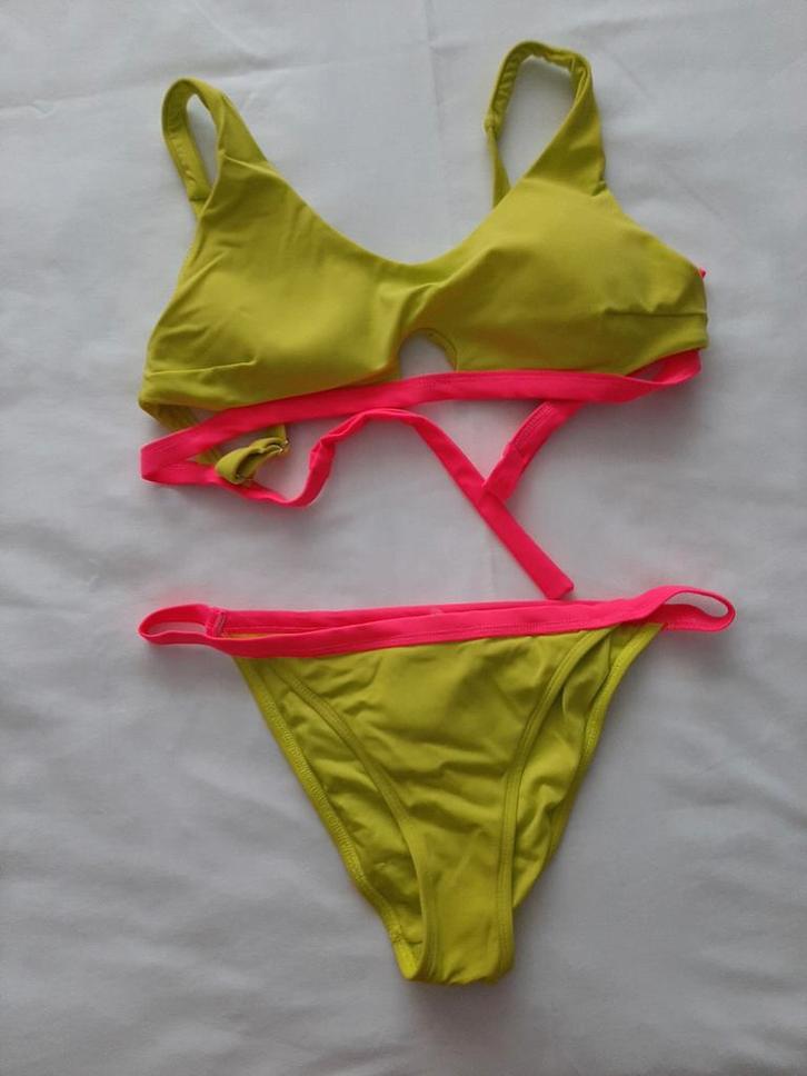 Groen/Roze Bikini, Kleding | Dames, Badmode en Zwemkleding, Zo goed als nieuw, Bikini, Groen, Ophalen of Verzenden