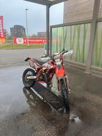 Beta RR 50 factory enduro, Fietsen en Brommers, Ophalen, Zo goed als nieuw, Beta rr 50