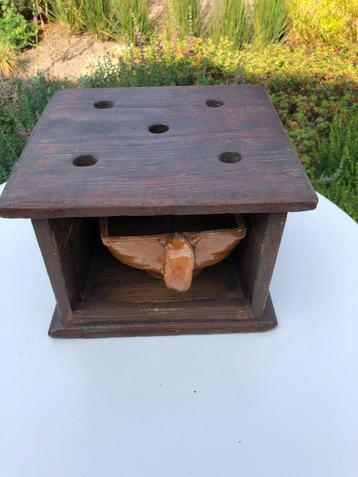 houten stoof met rood stenen geglazuurd "tesje". beschikbaar voor biedingen