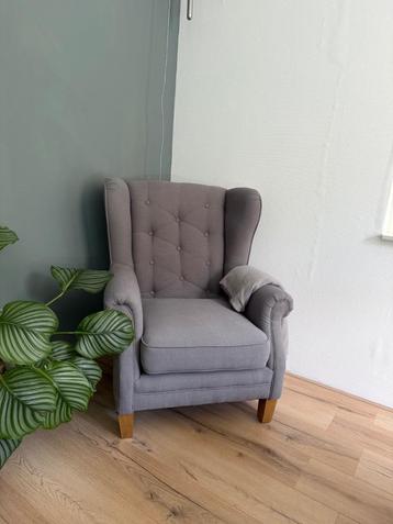 Oorfauteuil beschikbaar voor biedingen