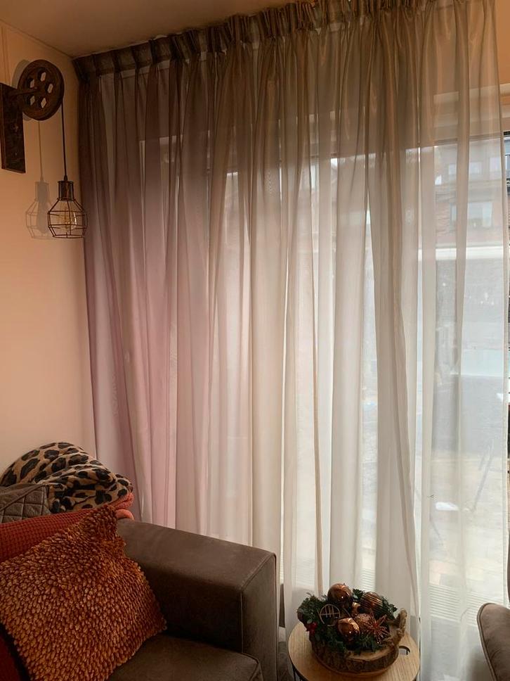 Satijnen vitrage met kleurverloop, 5m breed, Huis en Inrichting, Stoffering | Gordijnen en Lamellen, Zo goed als nieuw, 200 cm of meer