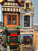 LEGO Icons 10350 Tudor Corner, Ophalen of Verzenden, Zo goed als nieuw, Complete set, Lego
