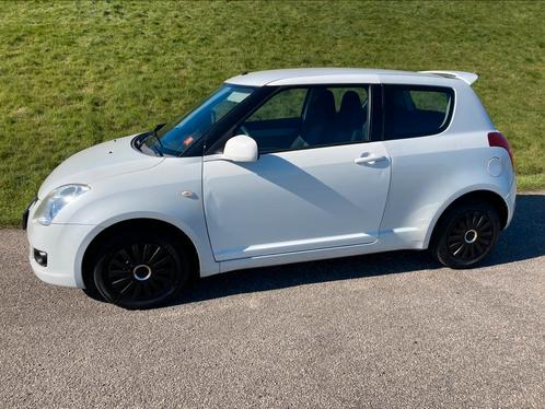 Suzuki swift 1.3 gs 2009 kuipstoelen stoelverwarming, Auto's, Toyota, Particulier, Ophalen of Verzenden