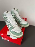 Nike Dunk Hi 1985 - Enamal green, Kleding | Dames, Schoenen, Ophalen of Verzenden, Groen, Sneakers of Gympen, Zo goed als nieuw