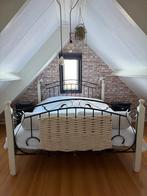 Bed tweepersoons, Huis en Inrichting, Slaapkamer | Bedden, Ophalen, Gebruikt, Wit, Romantisch