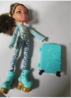 2015 BRATZ DOLL met koffertje, Ophalen of Verzenden, Zo goed als nieuw, Fashion Doll
