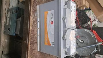 Agm accu 105ah  beschikbaar voor biedingen