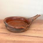 Steelpan - bakpan - 16e eeuw - bodemvondsten - aardewerk, Antiek en Kunst, Antiek | Keramiek en Aardewerk, Ophalen of Verzenden