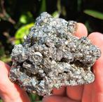 Grote Pyriet cluster met schitterende kubussen edelsteen, Verzamelen, Mineralen en Fossielen, Ophalen of Verzenden, Mineraal