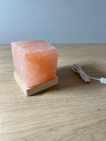 NIEUW | Zoutlamp Himalayan Cube Lamp beschikbaar voor biedingen