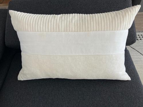 Sierkussenhoes (60x40 cm) wit, Huis en Inrichting, Woonaccessoires | Kussens, Zo goed als nieuw, Wit, Rechthoekig, Ophalen of Verzenden