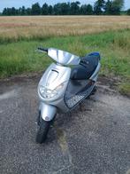 Peugeot vivacity, Fietsen en Brommers, Scooters | Peugeot, Ophalen, Tweetakt, 49 cc, Zo goed als nieuw